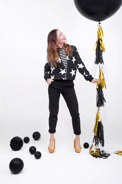 Taseļu virtene, balts (Tassel garland, white)