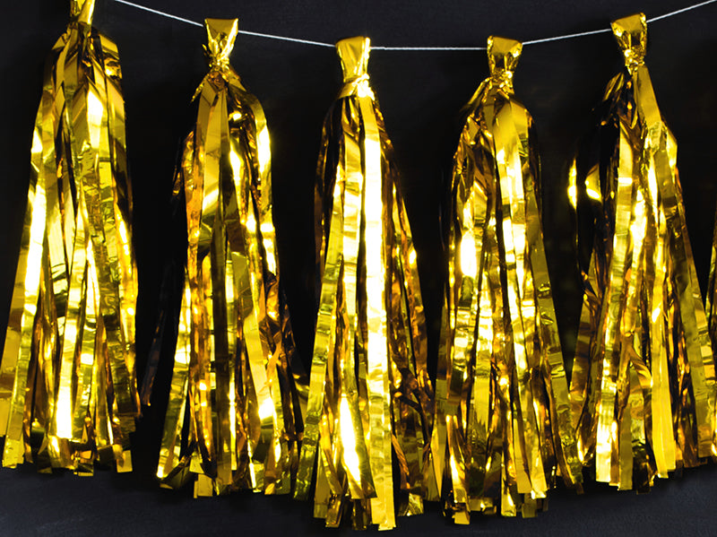Taseļu virtene, zelts (Tassel garland, gold)