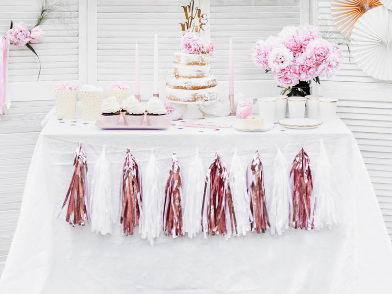 Taseļu virtene, rose zelts (Tassel garland, rose gold)